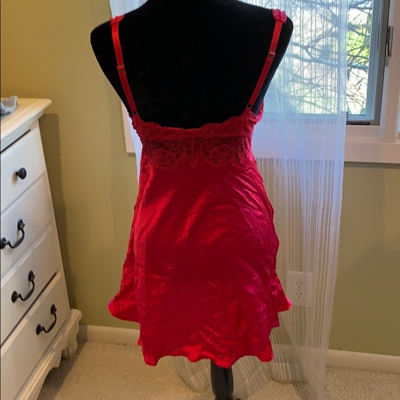 Silk. Excellent condition. - Picture 3 of 5